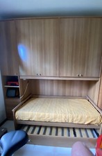 armadio a ponte con 2 letti