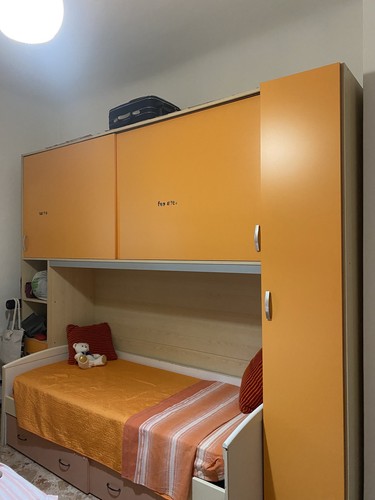 Armadio ponte con letto - a,